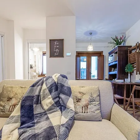 Biancaneve-self Checkin-garage-skiroom-wifi *