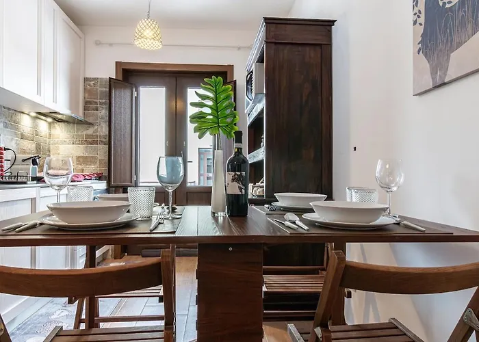 Biancaneve-self Checkin-garage-skiroom-wifi アパート